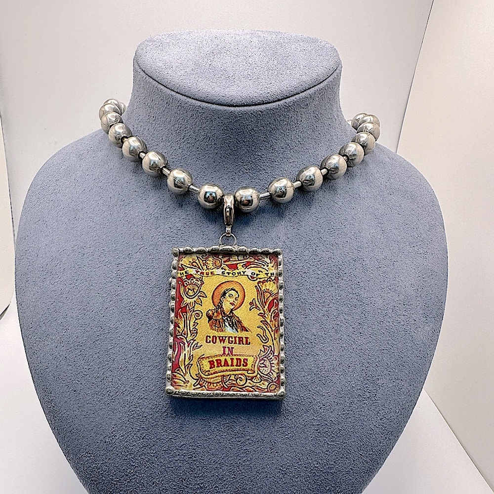 Western Theme Big Ball Chain Necklace.